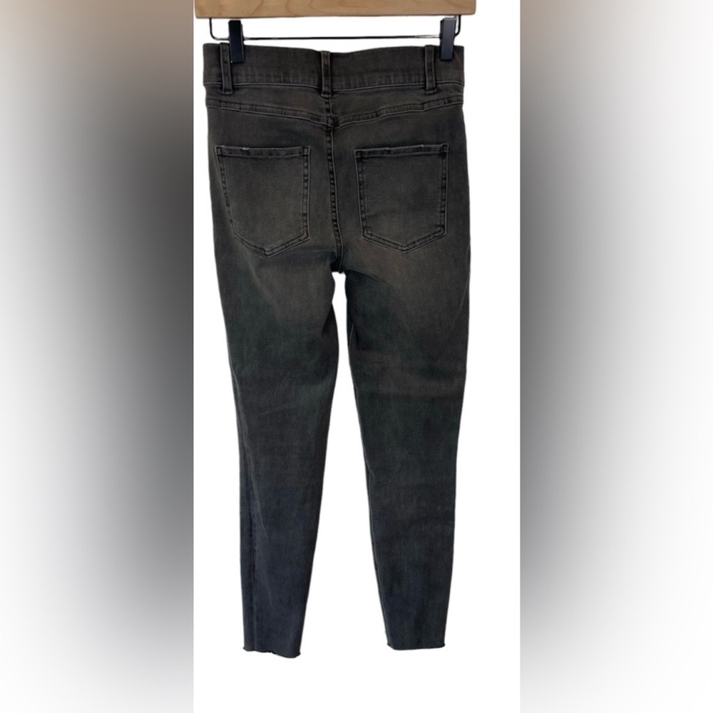 Spanx High Rise Pull On Jeggings Distressed Gray Size Small